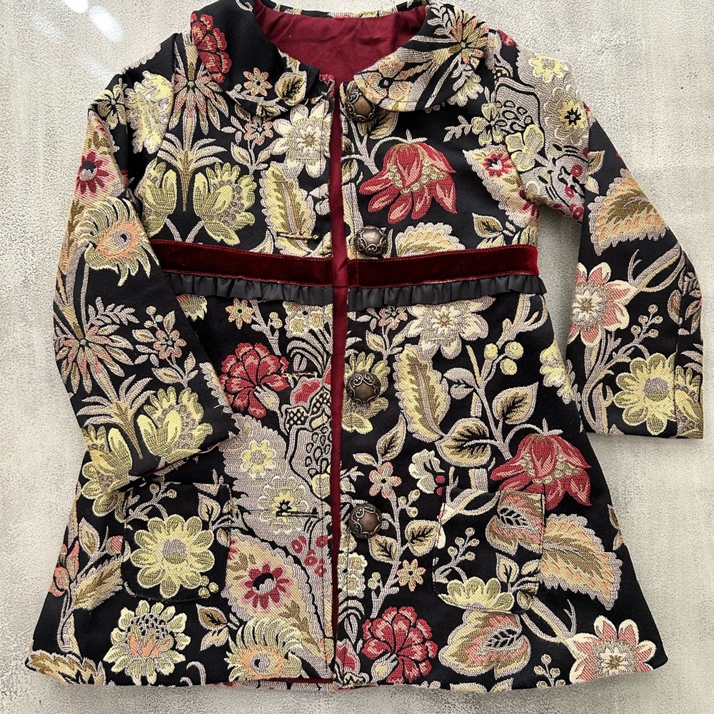 Persnickety coat